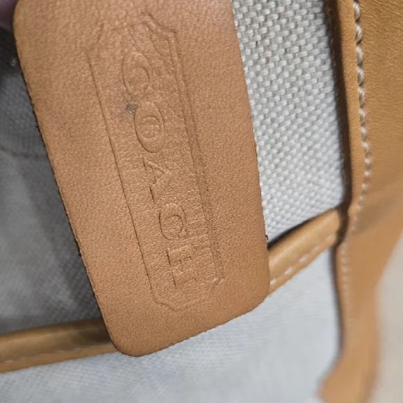*SALE Coach VINTAGE Bleecker Tan and Cream Canvas Tote - Picture 5 of 16